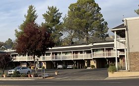 Elmwood Motel